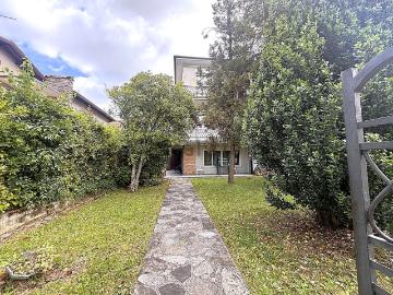 Appartamento in vendita di 152 m² in Via Vincenzo Lunardi