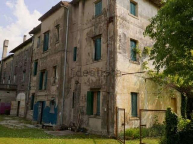 Appartamento in vendita di 152 m² in Viale Michelangelo Grigoletti, 40
