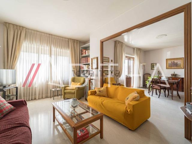 Appartamento in vendita di 152 m² in Circonvallazione Cornelia