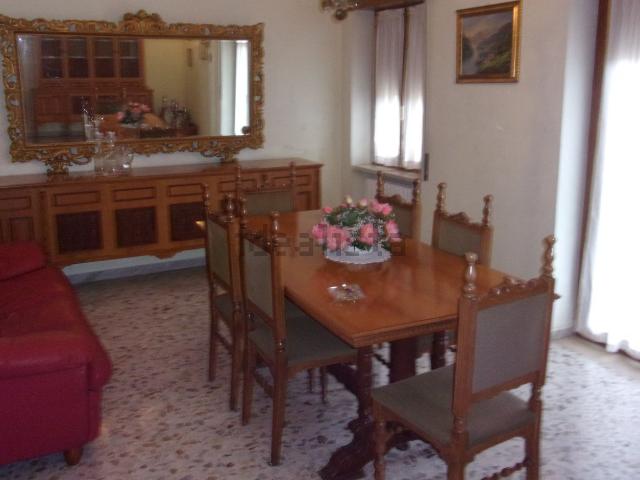 Appartamento in vendita di 153 m² in Via Caserma Lucania, 40