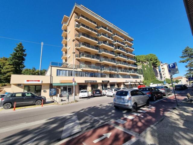 Appartamento in vendita di 153 m² in Via Alessandro Manzoni, 196