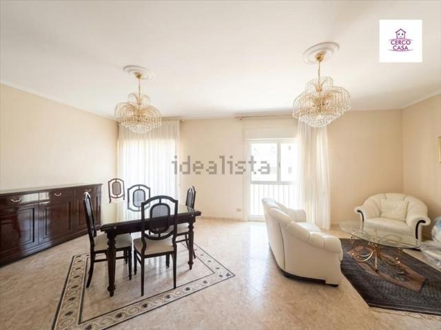 Appartamento in vendita di 153 m² in Via Giuseppe Cesarò