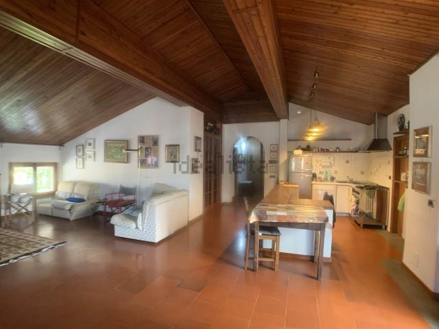Appartamento in vendita di 153 m² in Via Giovanni Procacci