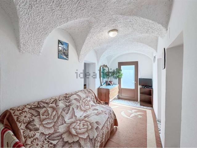 Appartamento in vendita di 153 m² in Via della Calcara