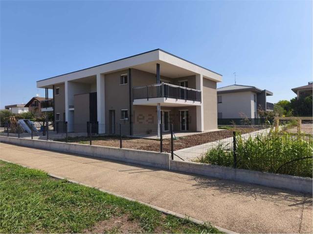 Appartamento in vendita di 153 m² in Via Lugagnano