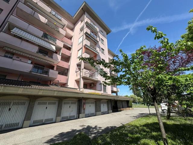 Appartamento in vendita di 153 m² in Via Luigi D&apos Andrea, 19