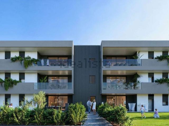 Appartamento in vendita di 153 m² in Via Luigi Pierobon