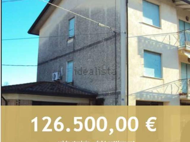 Appartamento in vendita di 153 m² in Via Ponte Molini