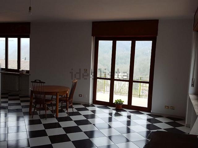 Appartamento in vendita di 153 m² in Via Roccabauda, 5