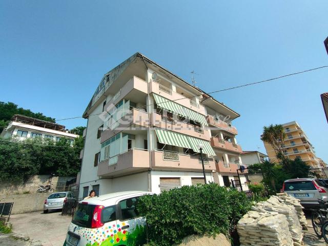 Appartamento in vendita di 153 m² in Via Temesa