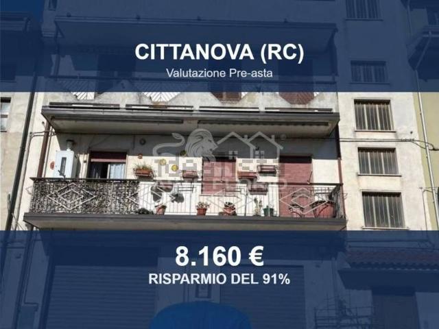 Appartamento in vendita di 153 m² in Via Vittorio Veneto, 18
