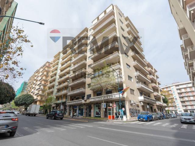 Appartamento in vendita di 153 m² in Viale Vittorio Veneto, 106