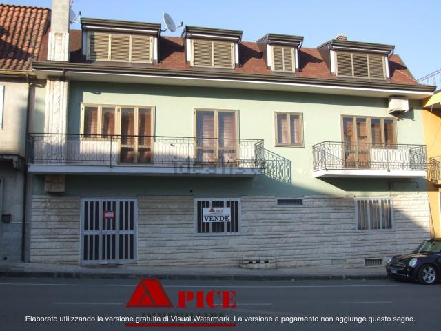 Appartamento in vendita di 153 m² in Corso San Pio da Pietrelcina, 22