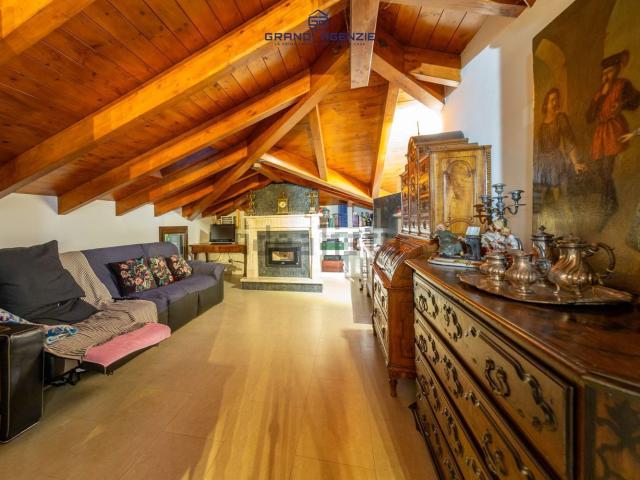 Appartamento in vendita di 153 m² in Strada Battibue, 13