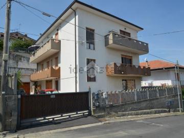 Appartamento in vendita di 154 m² in Via Carlo Pisacane, 8