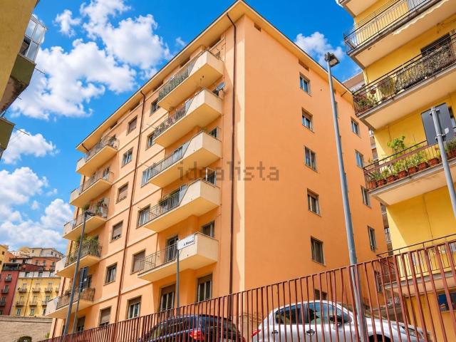 Appartamento in vendita di 154 m² in Via Alessandro Manzoni, 50