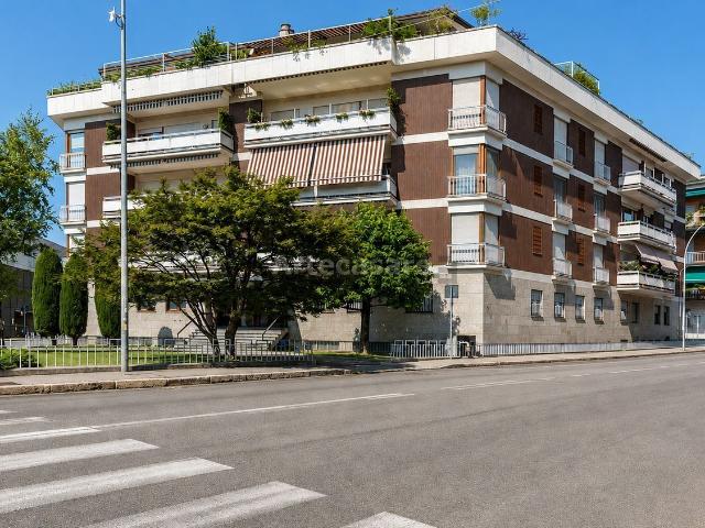Appartamento in vendita di 154 m² in Via Goffredo Mameli, 7