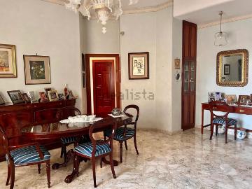 Appartamento in vendita di 154 m² in Via Giuseppe Centola