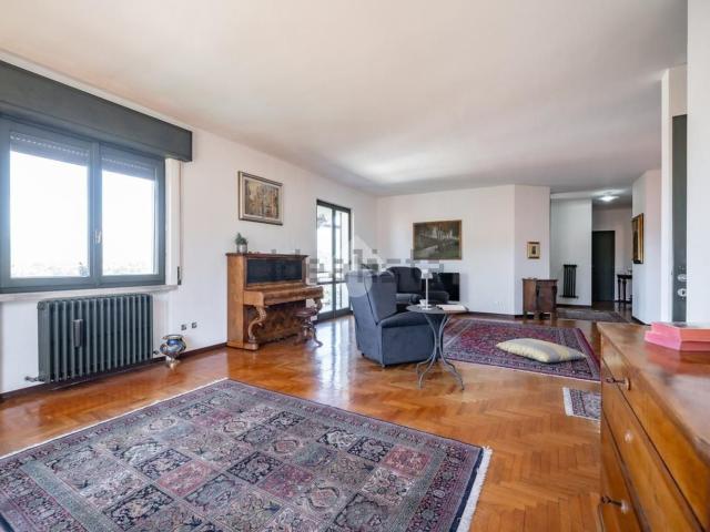 Appartamento in vendita di 154 m² in Via Giuseppe Verdi, 6