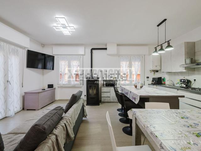 Appartamento in vendita di 154 m² in Via Giardini Sud, 254