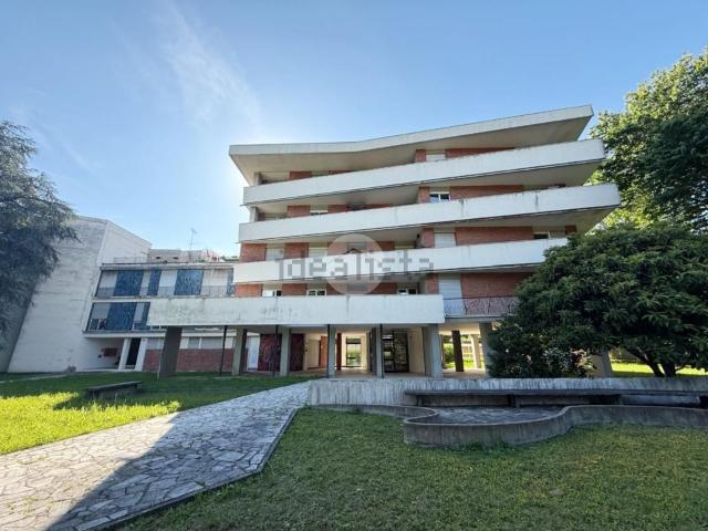 Appartamento in vendita di 154 m² in Via Guglielmo Jervis, 98