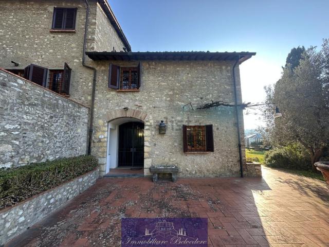 Appartamento in vendita di 154 m² in Via dei Prati
