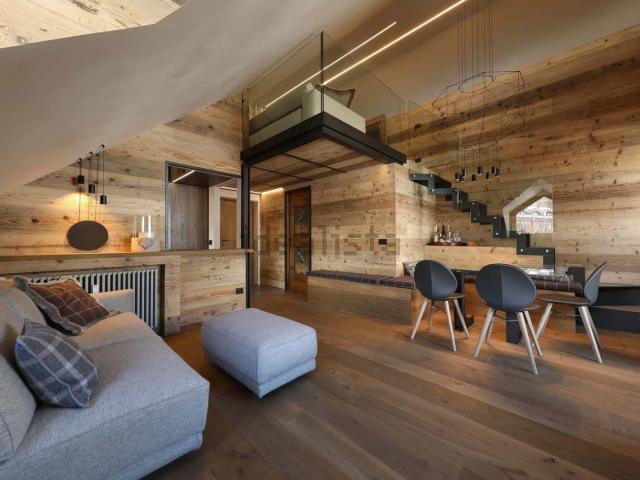 Appartamento in vendita di 154 m² in Via Della Sella, 14