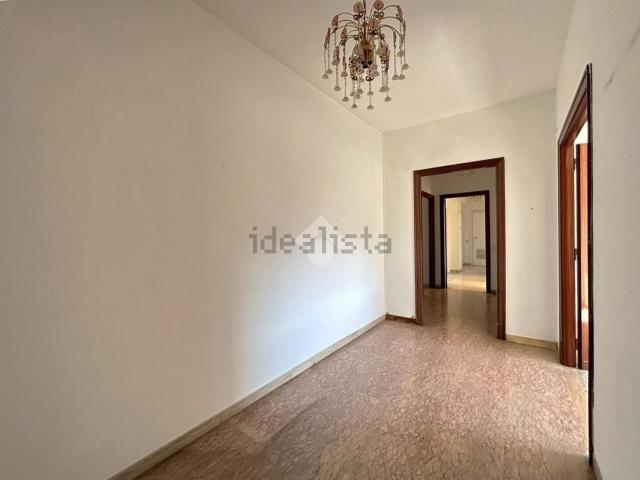 Appartamento in vendita di 154 m² in Via Oderisi da Gubbio, 266
