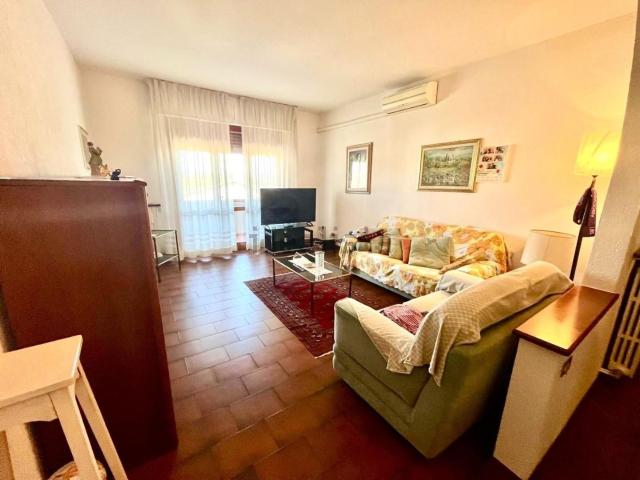 Appartamento in vendita di 154 m² in Via Lavialla