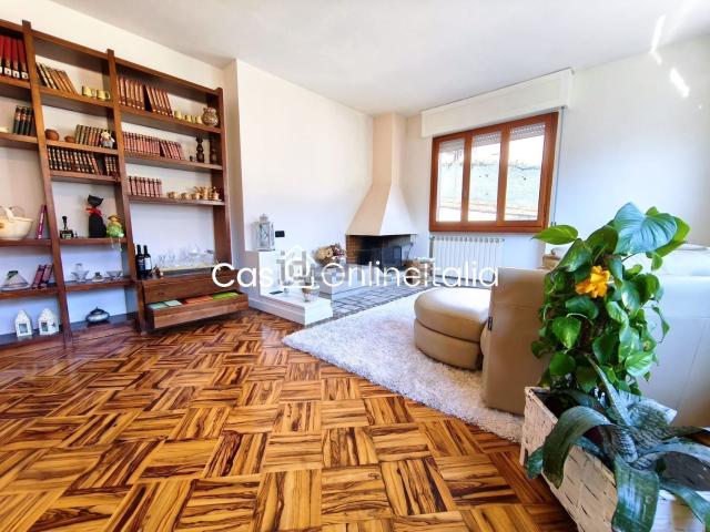 Appartamento in vendita di 154 m² in Via Morandaccio, 27