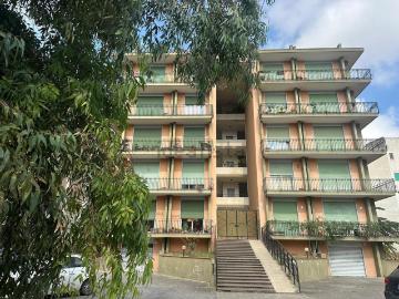 Appartamento in vendita di 154 m² in Via Raimondo Pettini, 26
