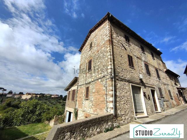 Appartamento in vendita di 154 m² in Via Rimembranze, 22