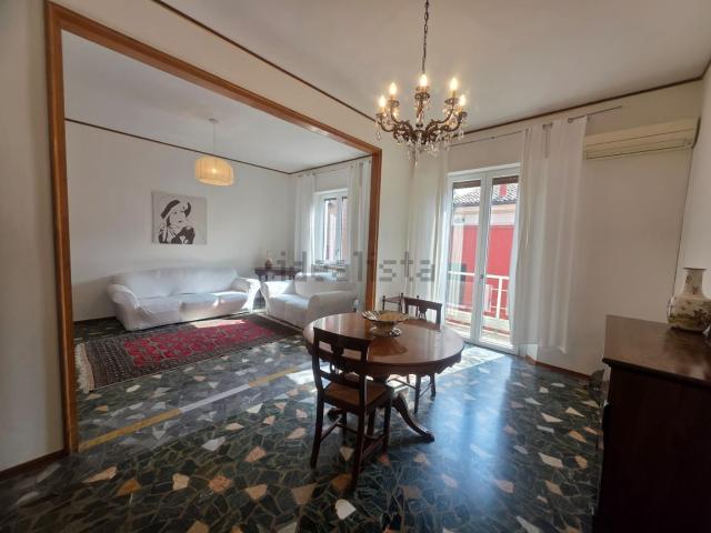 Appartamento in vendita di 154 m² in Via Terranuova, 42