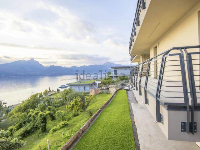 Appartamento in vendita di 154 m² in Via Vincenzo Bellini, 18
