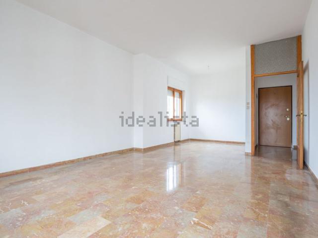 Appartamento in vendita di 154 m² in Viale G. Marconi, 261