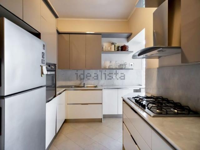 Appartamento in vendita di 154 m² in Viale Jonio, 26