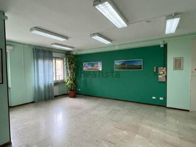 Appartamento in vendita di 154 m² in Largo Erfurt