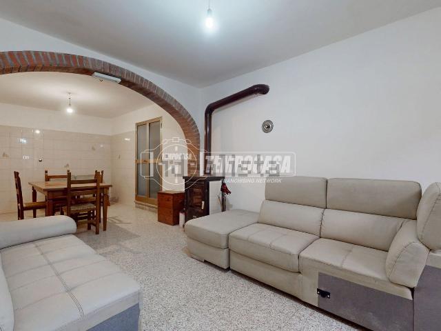 Appartamento in vendita di 155 m² in Via Tiola