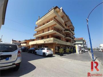 Appartamento in vendita di 155 m² in Traversa E. Toti