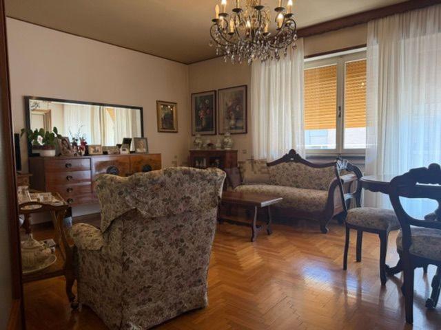 Appartamento in vendita di 155 m² in Via Codroipo