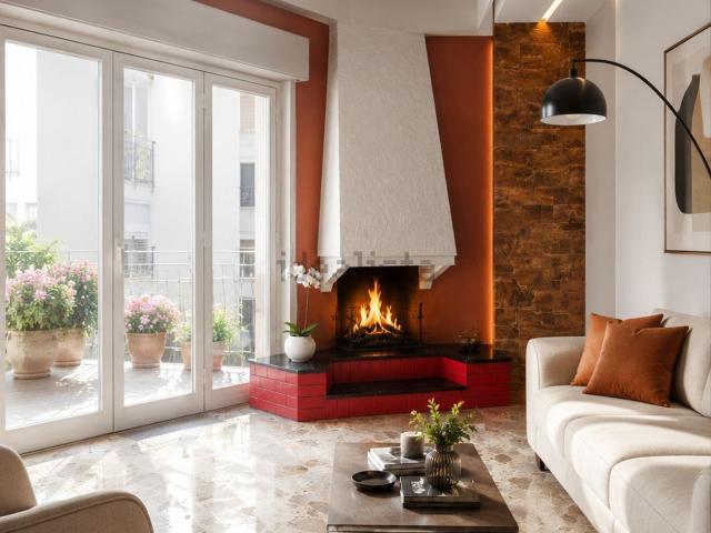 Appartamento in vendita di 155 m² in Via Consolare Pompea