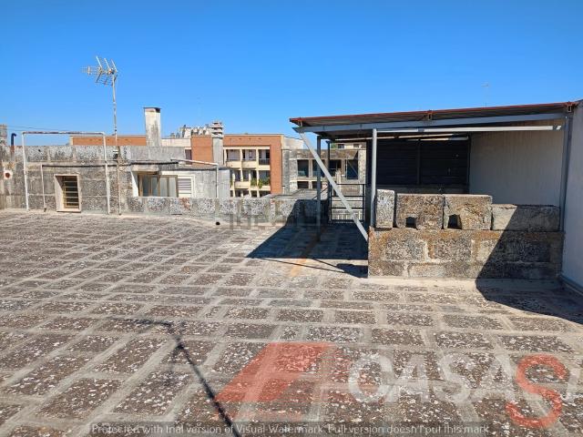 Appartamento in vendita di 155 m² in Via Cavalieri G 12