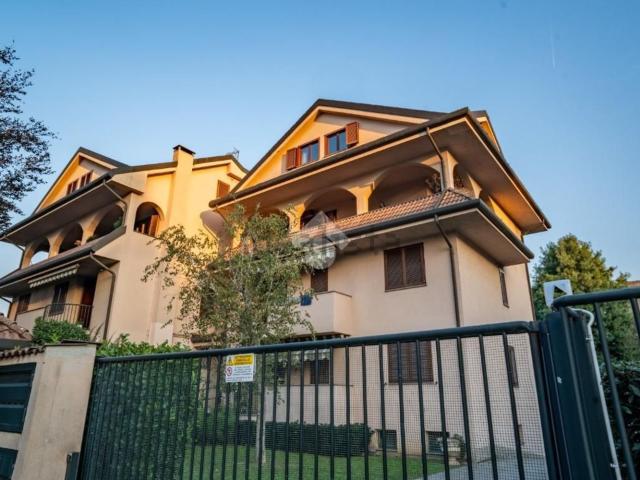 Appartamento in vendita di 155 m² in Via Caravaggio, 15