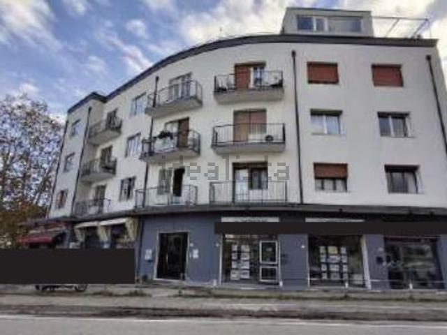 Appartamento in vendita di 155 m² in Via Carlo Cattaneo, 9