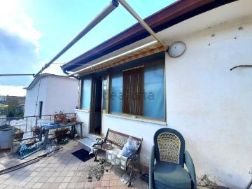 Appartamento in vendita di 155 m² in Via Casaraia
