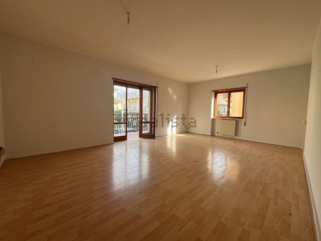Appartamento in vendita di 155 m² in Via Cristoforo Colombo, 50
