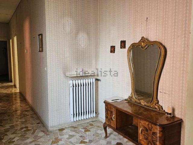 Appartamento in vendita di 155 m² in Via Alessandro la Marmora