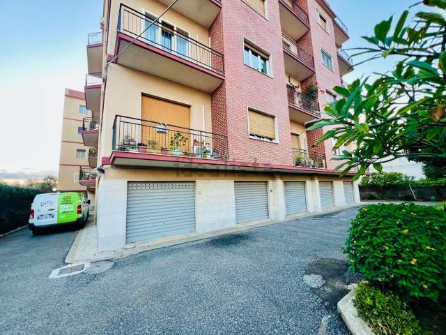 Appartamento in vendita di 155 m² in Via Augusta