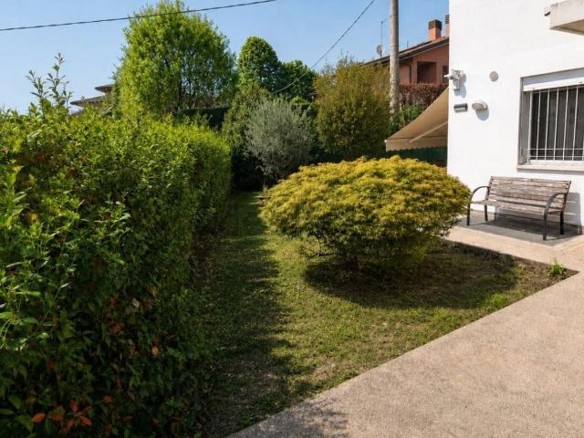 Appartamento in vendita di 155 m² in Via B. Croce, 10
