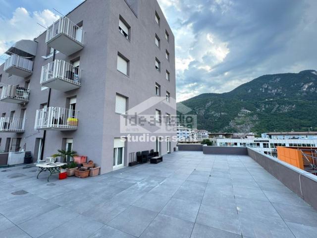 Appartamento in vendita di 155 m² in Via Bolzano